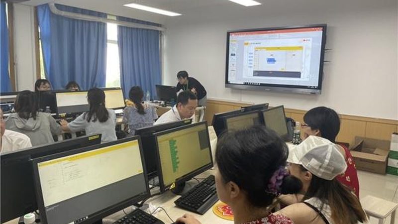 成都职业培训，如何选专业才能更好就业？**